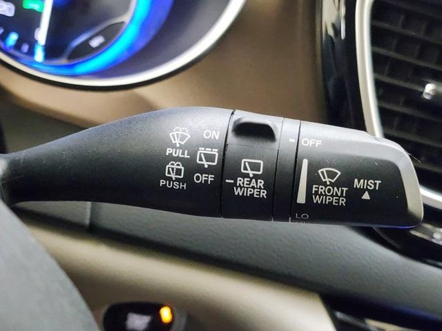 used 2018 Chrysler Pacifica car, priced at $17,257