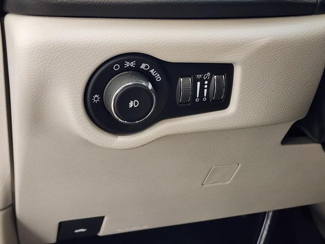 used 2018 Chrysler Pacifica car, priced at $17,257