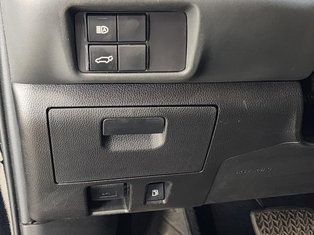 used 2022 Toyota Highlander car, priced at $29,990