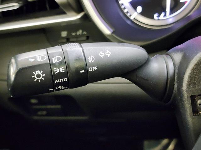 used 2022 Toyota Highlander car, priced at $29,990