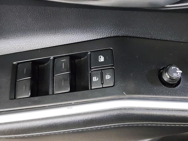 used 2022 Toyota Highlander car, priced at $29,990