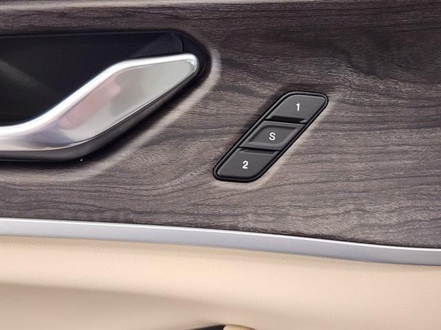new 2025 Jeep Grand Cherokee car, priced at $44,096