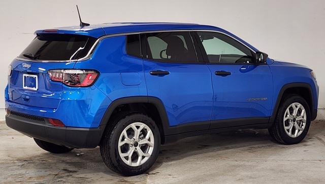 new 2025 Jeep Compass car, priced at $25,000
