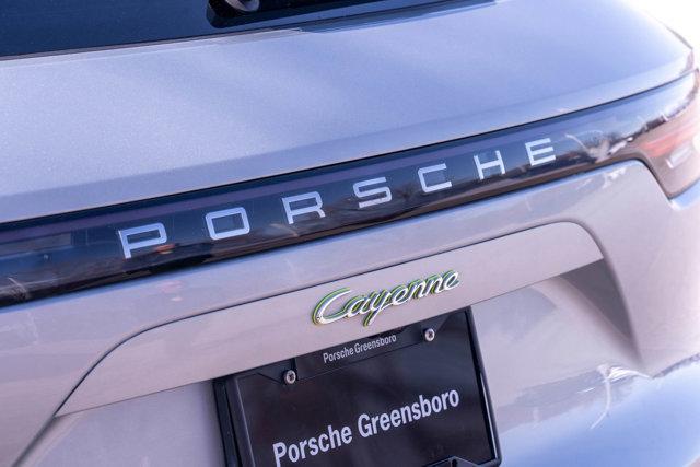 used 2022 Porsche Cayenne E-Hybrid car, priced at $72,992