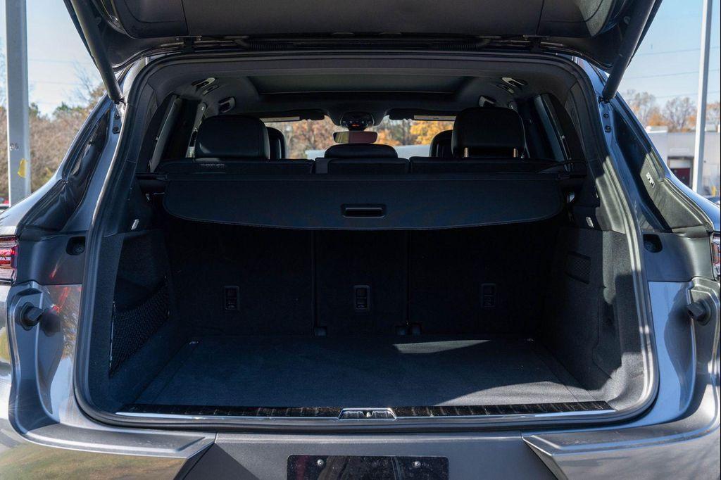 used 2025 Porsche Cayenne car, priced at $94,492