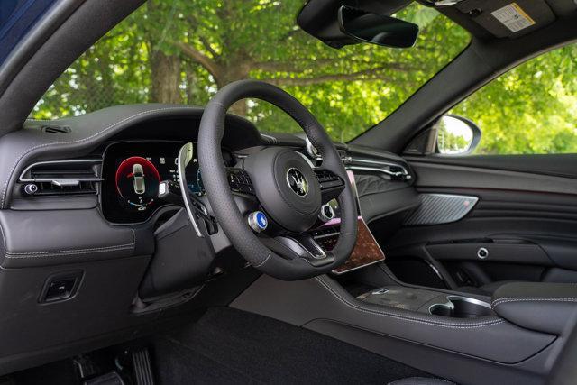 new 2025 Maserati Grecale car, priced at $117,100