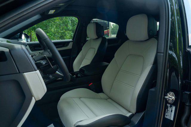 new 2025 Porsche Cayenne car, priced at $131,445