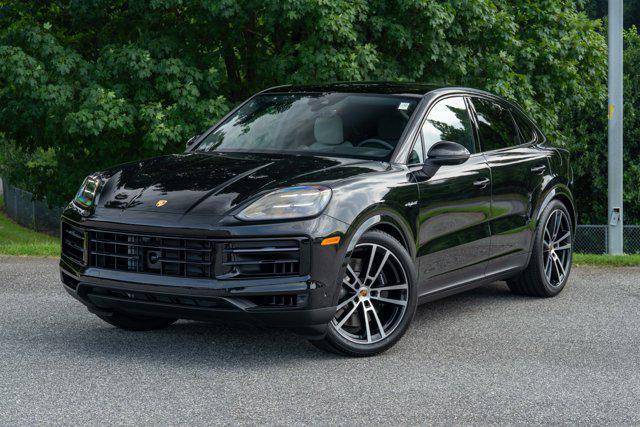 new 2025 Porsche Cayenne car, priced at $131,445
