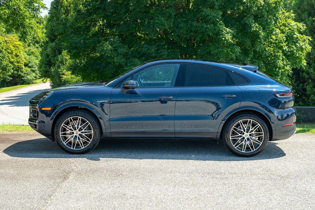 new 2025 Porsche Cayenne car, priced at $121,975