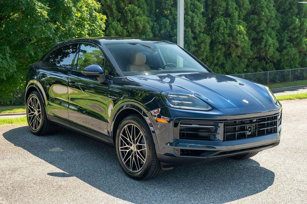 new 2025 Porsche Cayenne car, priced at $121,975