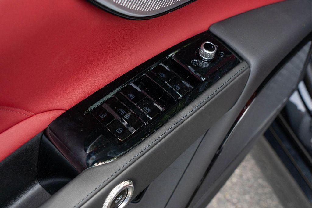 new 2025 Maserati Grecale car, priced at $112,010