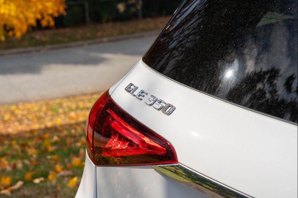used 2022 Mercedes-Benz GLE 350 car, priced at $39,542