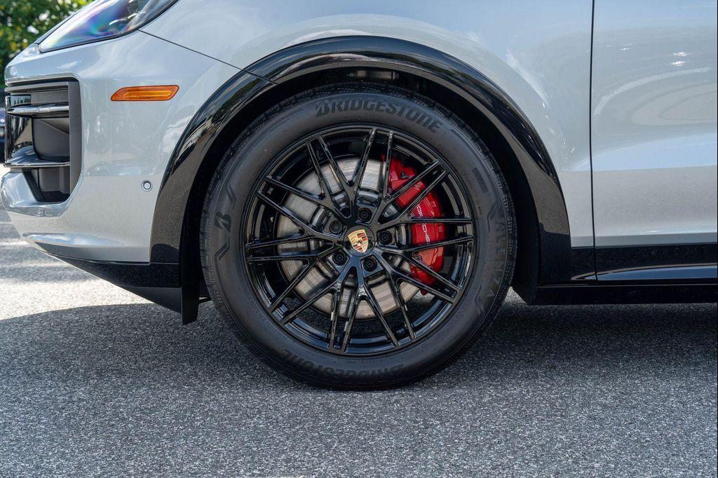 used 2025 Porsche Cayenne car, priced at $139,992