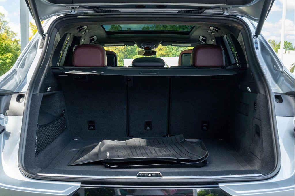 used 2025 Porsche Cayenne car, priced at $139,992