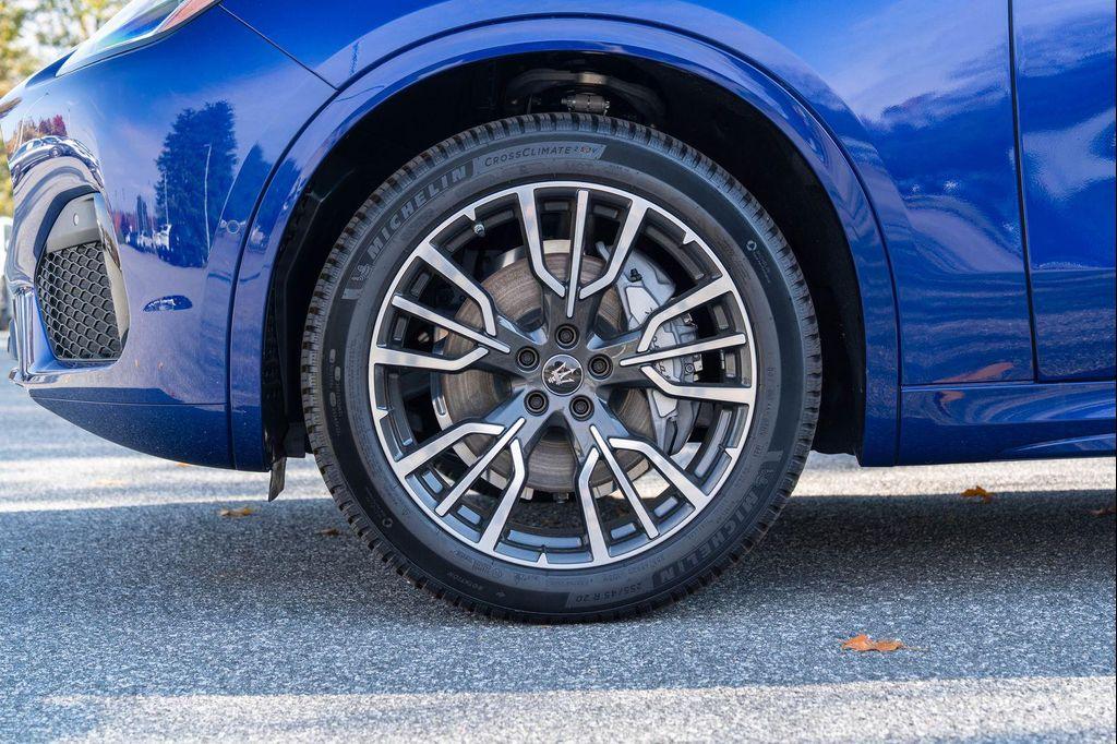 new 2025 Maserati Grecale car, priced at $80,235