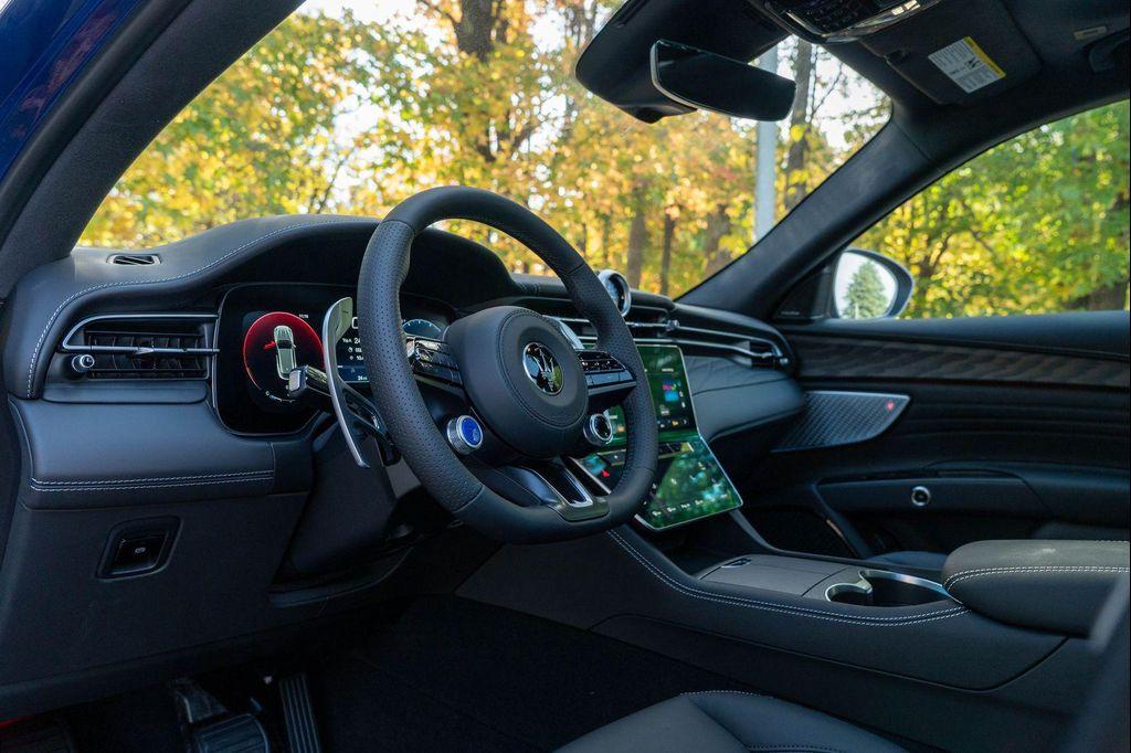 new 2025 Maserati Grecale car, priced at $80,235