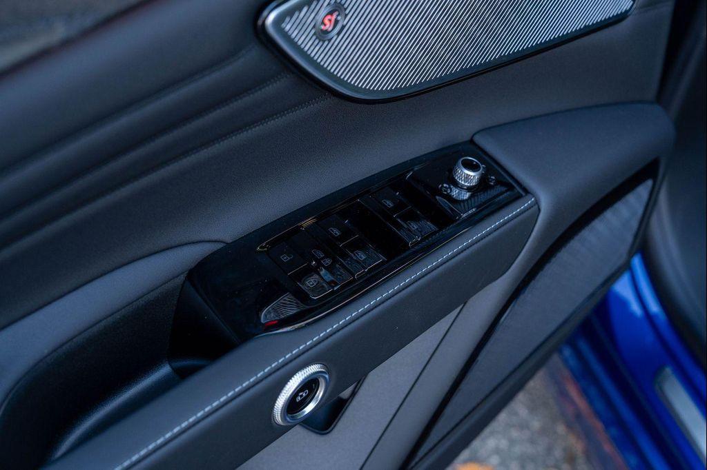 new 2025 Maserati Grecale car, priced at $80,235