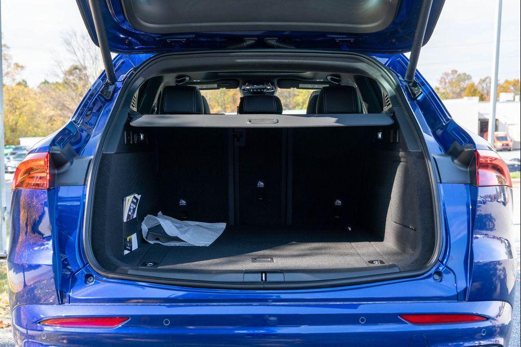 new 2025 Maserati Grecale car, priced at $80,235