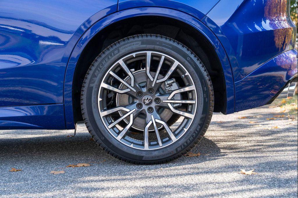 new 2025 Maserati Grecale car, priced at $80,235