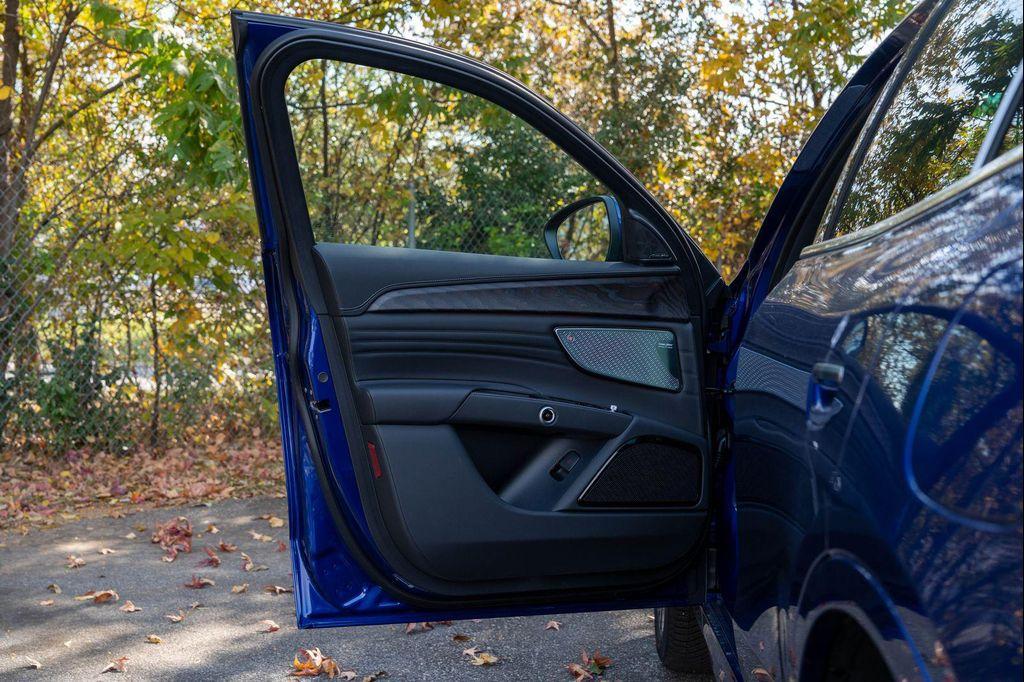 new 2025 Maserati Grecale car, priced at $80,235