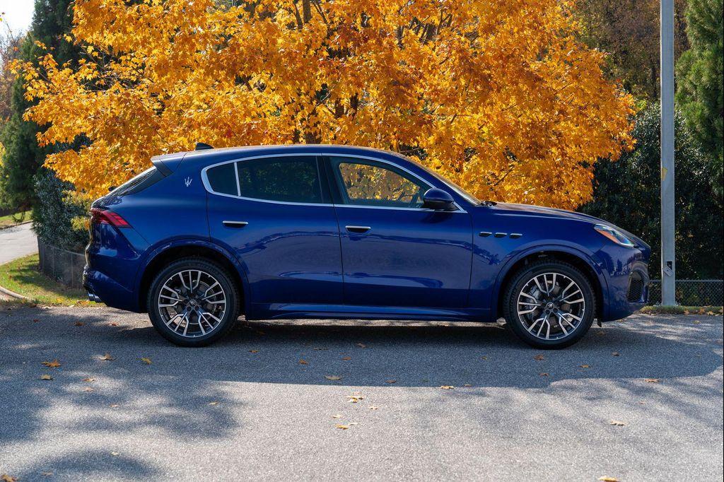 new 2025 Maserati Grecale car, priced at $80,235