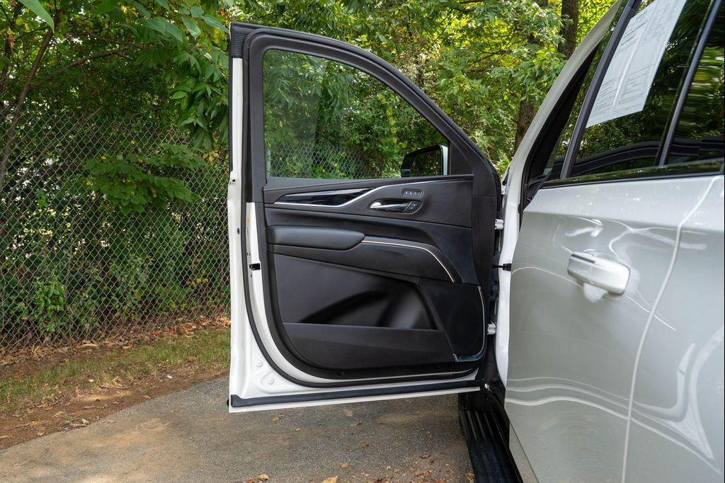 used 2023 Cadillac Escalade ESV car, priced at $79,850