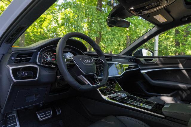 used 2023 Audi RS 6 Avant car, priced at $113,990