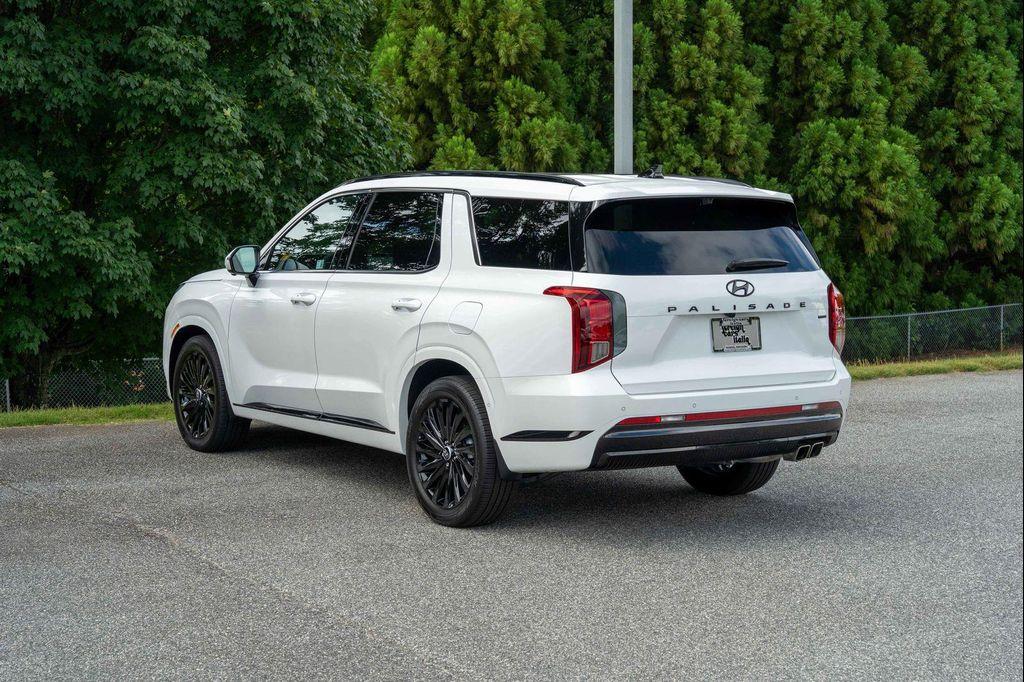 used 2025 Hyundai Palisade car, priced at $48,997