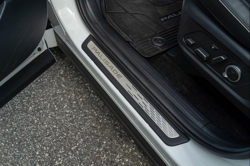 used 2025 Hyundai Palisade car, priced at $48,997