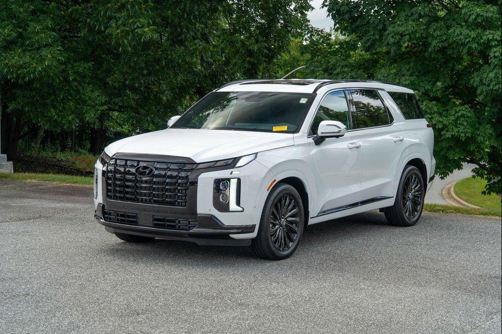 used 2025 Hyundai Palisade car, priced at $48,997