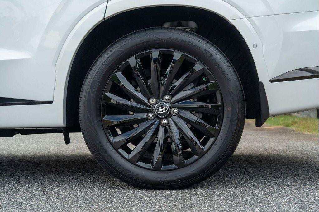 used 2025 Hyundai Palisade car, priced at $48,997