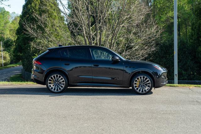 new 2025 Maserati Grecale car, priced at $88,325