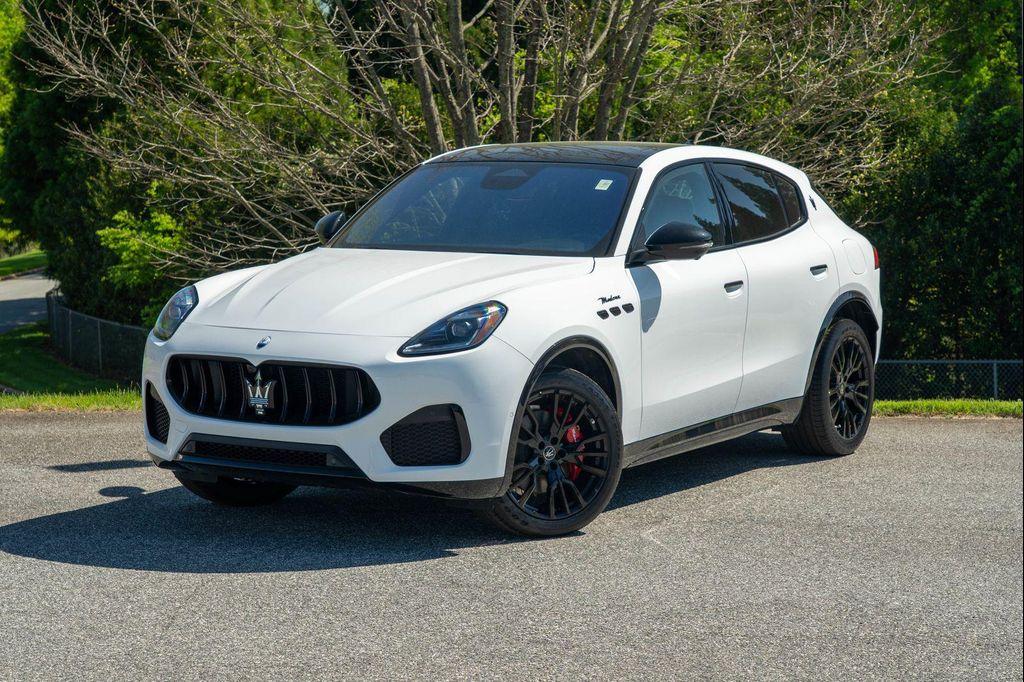 new 2025 Maserati Grecale car, priced at $84,400