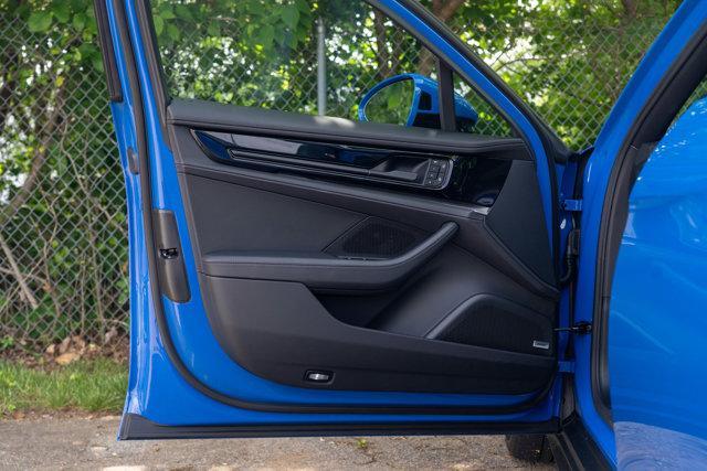 used 2024 Porsche Panamera car