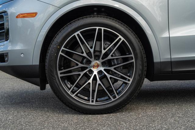 new 2026 Porsche Cayenne car, priced at $117,570