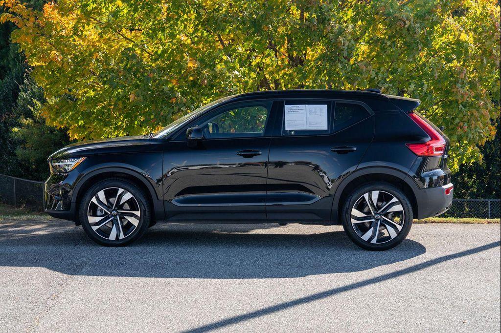 used 2024 Volvo XC40 car, priced at $37,990