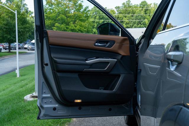 used 2022 Nissan Pathfinder car, priced at $33,990