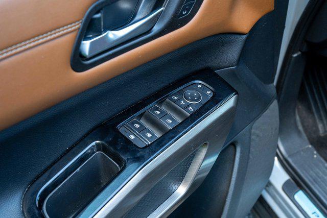 used 2022 Nissan Pathfinder car, priced at $33,990