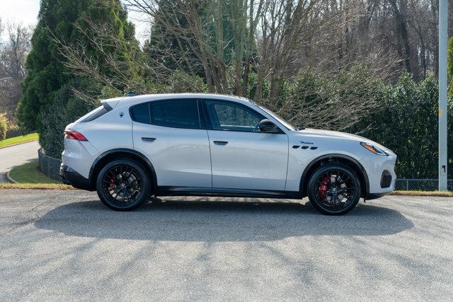 new 2025 Maserati Grecale car, priced at $84,400