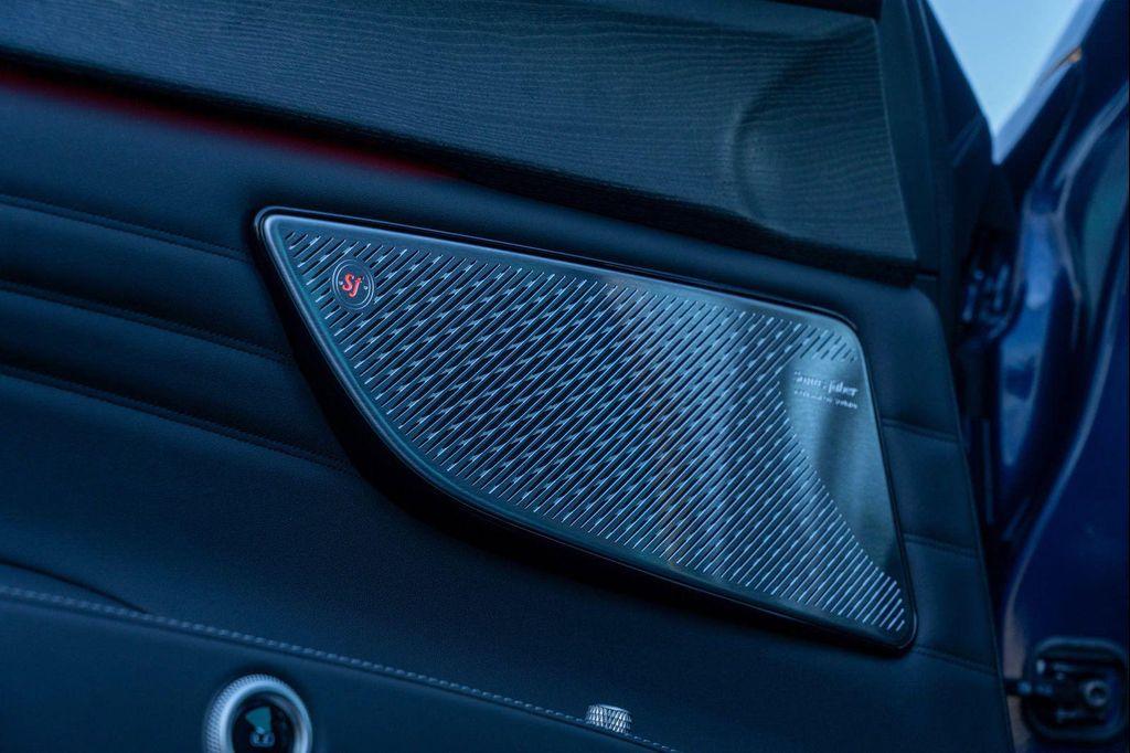 new 2025 Maserati Grecale car, priced at $86,330