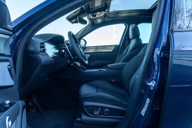 new 2025 Maserati Grecale car, priced at $89,330