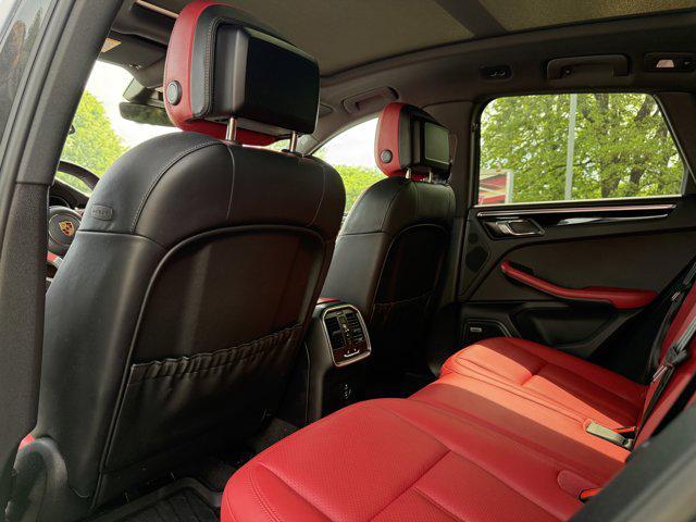 used 2020 Porsche Macan car