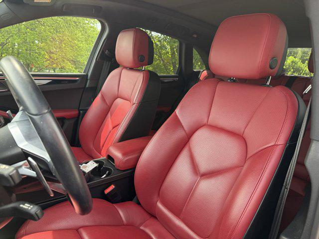 used 2020 Porsche Macan car