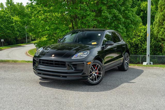 used 2022 Porsche Macan car