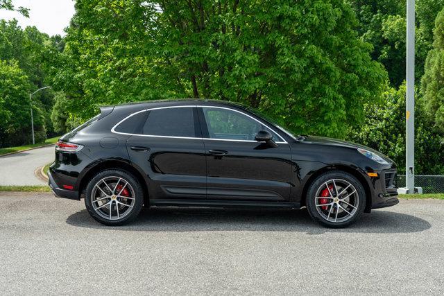 used 2022 Porsche Macan car