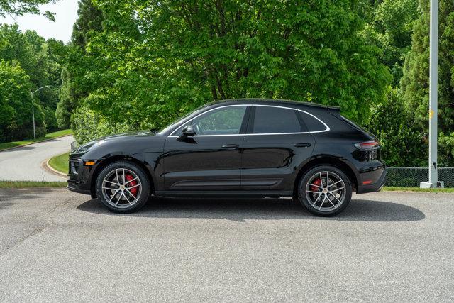 used 2022 Porsche Macan car