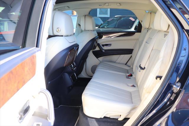 used 2018 Bentley Bentayga car, priced at $73,995