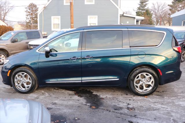 used 2023 Chrysler Pacifica car, priced at $27,495