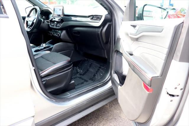 used 2024 Ford Escape car, priced at $25,995