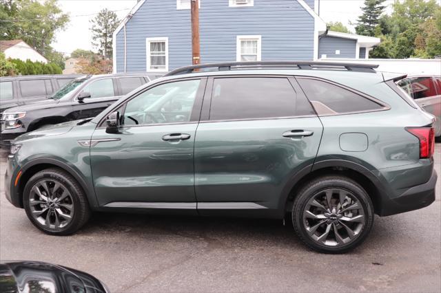 used 2022 Kia Sorento car, priced at $28,995